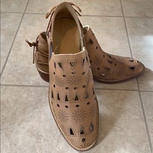 Musse & Cloud Booties